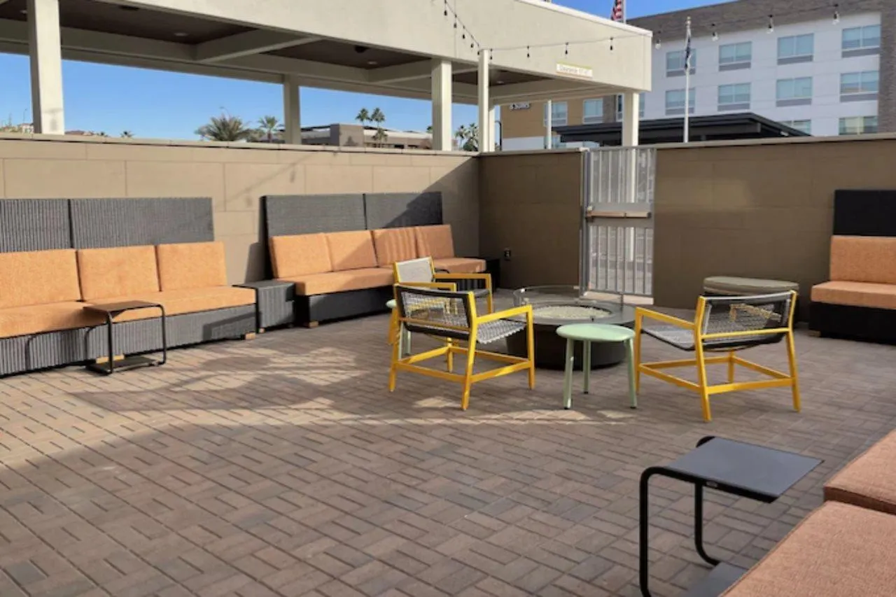 Hotel Home2 Suites By Hilton Phoenix Airport North, Az